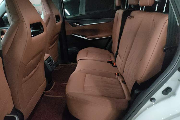 Used Changan CS75 PLUS 2024 3rd Generation Champion Edition 1.5T Intelligent Drive Dynamic Model
