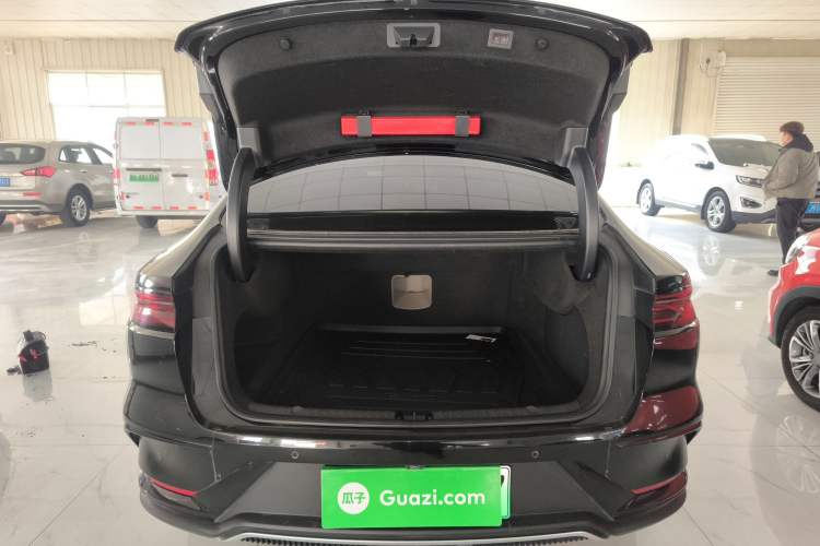 Used BYD Han 2024 EV Glory Edition 605KM Front-Wheel-Drive Premium Model
