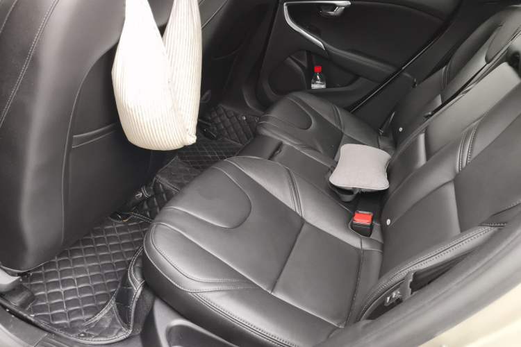 Used Volvo V40 2019 T3 Smart Luxury Edition