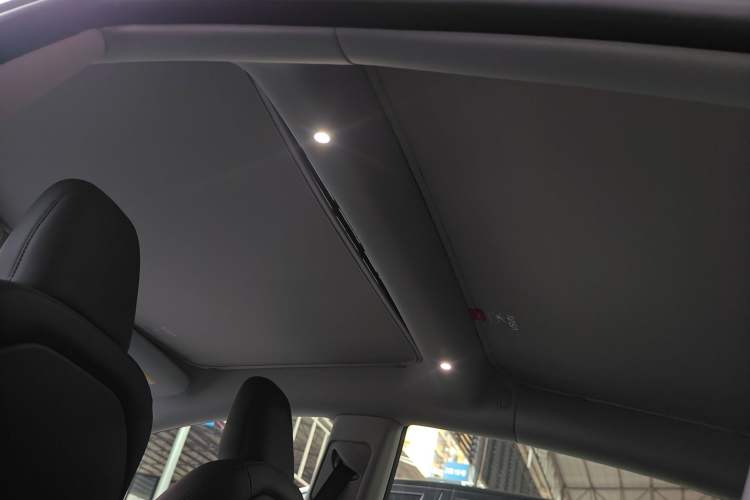 Used Tesla Model 3 2023 Long-Range All-Wheel-Drive Version