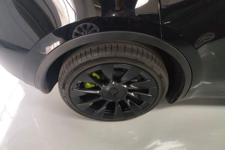 Used Tesla Model Y 2021 Standard Range Rear-Wheel Drive Version