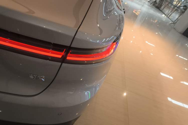 Used Nio ET7 2024 100kWh Executive Signature Edition
