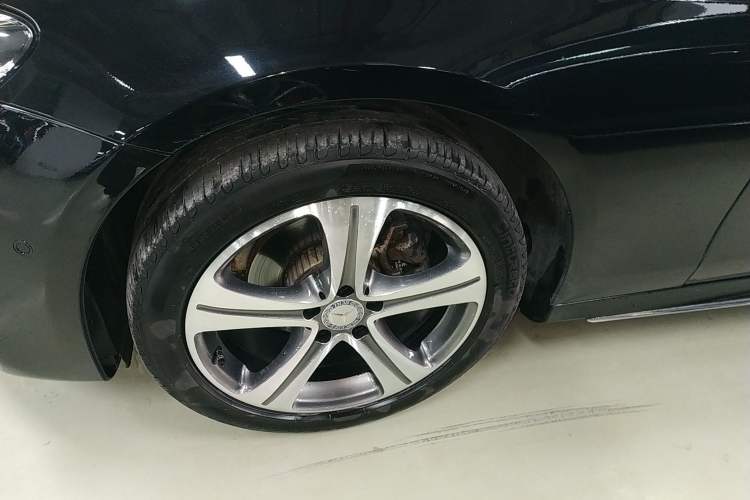 Used Mercedes-Benz E-Class 2016 E 200 L Sport Edition
