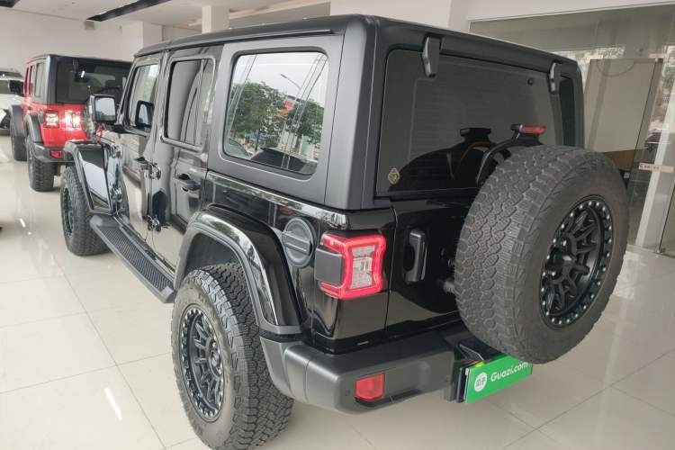 Used  Wrangler 2024 2.0T Sahara Four-Door Edition
