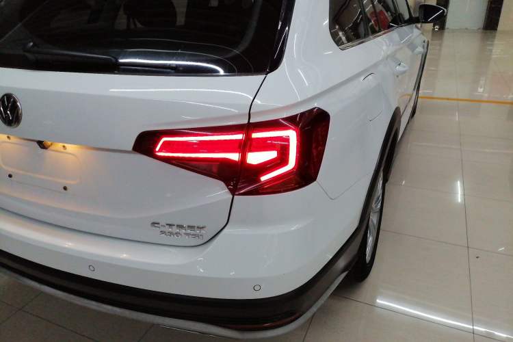 Used Volkswagen C-TREK 2018 230TSI DSG Comfort Model