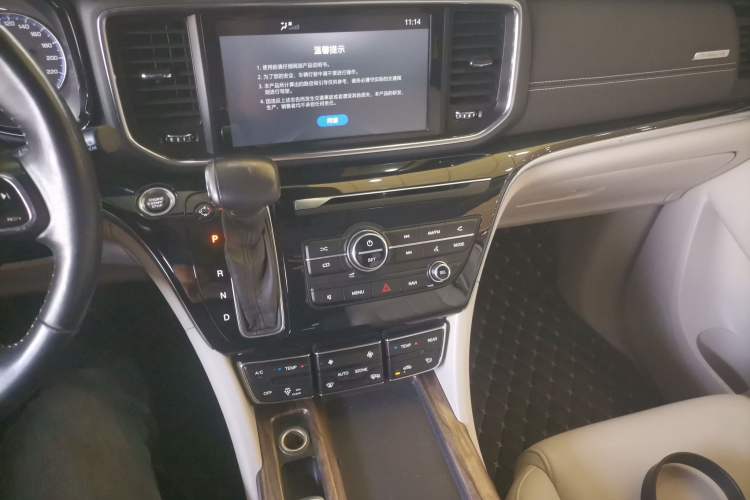 Used GAC Trumpchi M8 2018 320T Luxury Edition
