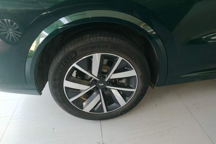 Used Li Auto L8 2023 Pro Model