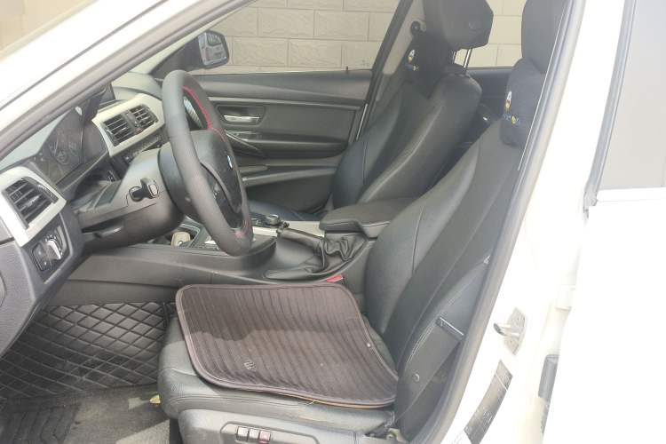 Used BMW 3 Series 2014 320Li Fashion Model
