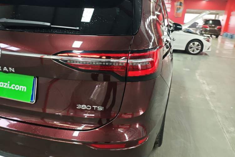 Used Volkswagen Viloran 2023 330TSI Luxury Edition
