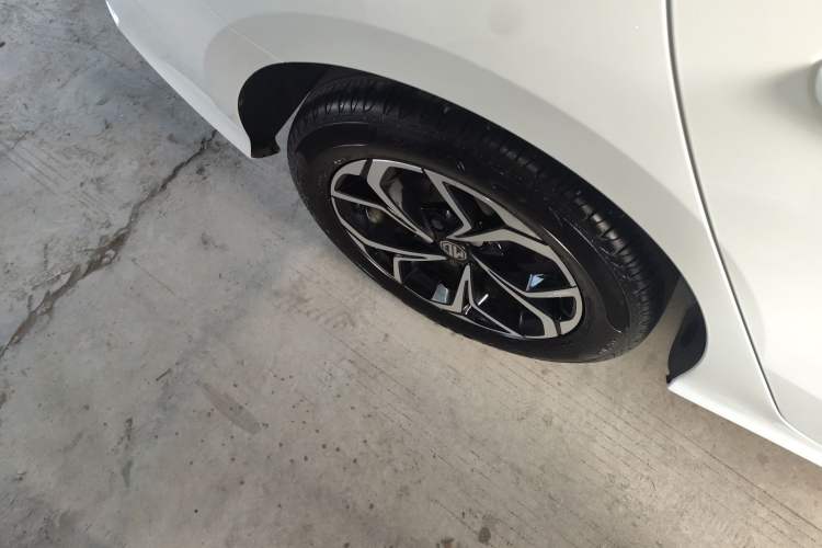 Used MG 5 2021 180 DVVT CVT Youth Luxury Edition