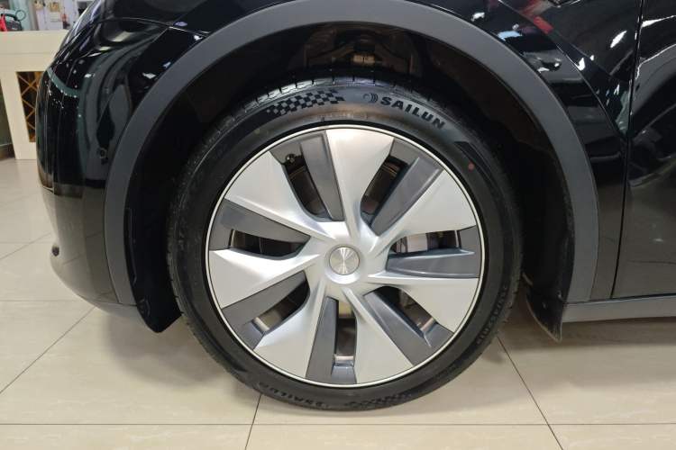 Used Tesla Model Y 2022 Rear-Wheel-Drive Version