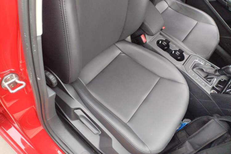 Used Volkswagen Lamando 2019 230TSI DSG Vision Edition China VI Standard
