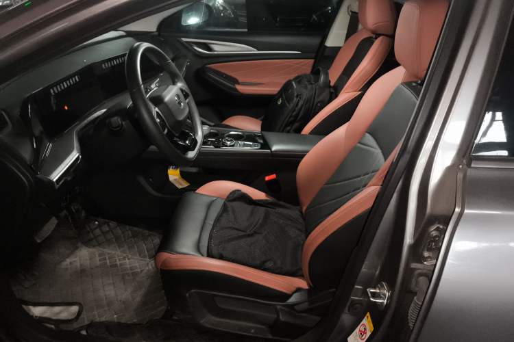 Used Changan Eado 2022 PLUS Blue Whale NE 1.4T GDI DCT Prestige Edition