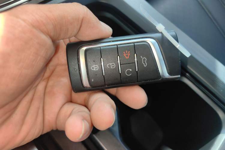 Used GAC Trumpchi M6 2021 PRO 270T DCT Luxury Edition
