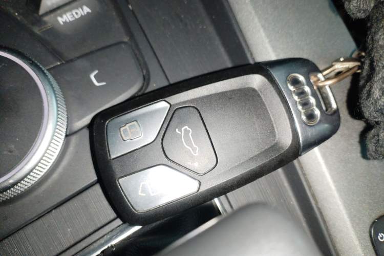 Used Audi A4L 2018 30th Anniversary Edition 30 TFSI Ambition Model