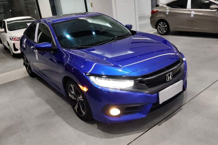 Used Honda Civic 2016 220TURBO CVT Prestige Edition
