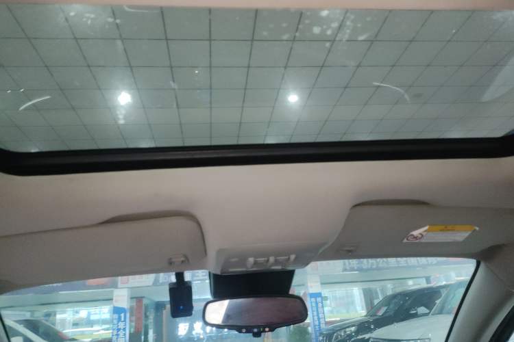 Used Buick Encore 2016 18T Automatic Two-Wheel Drive Urban Elite Model
