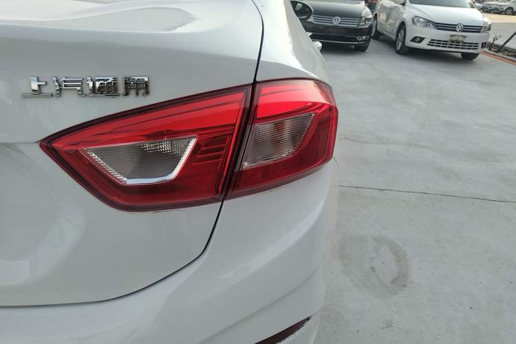 Used Chevrolet Cruze 2017 1.5L Manual Pioneer Edition