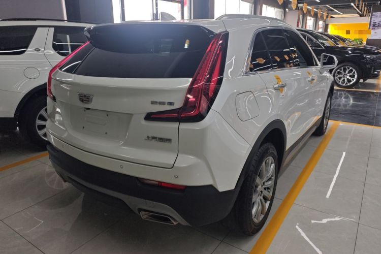 Used Cadillac XT4 2022 28T Two-Wheel-Drive Luxury Version
