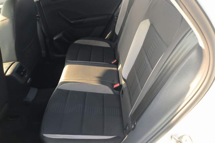 Used Volkswagen T-ROC 2020 280TSI DSG Two-Wheel-Drive Elite Version
