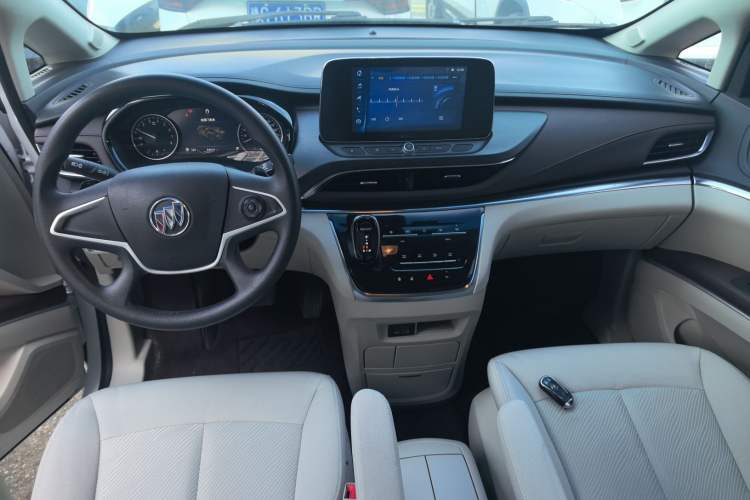 Used Buick GL8 2023 Land Executive Class Comfort Model