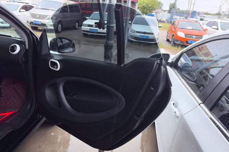 Used  fortwo 2018 1.0L 52kW Hardtop Passion Edition China V Standard
