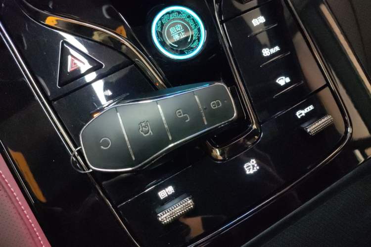 Used BYD Han 2023 EV Champion Edition 605KM Front-Drive Premium Model