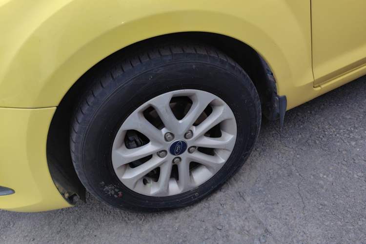 Used Ford Focus 2013 Hatchback Classic 1.8L Automatic Base Model
