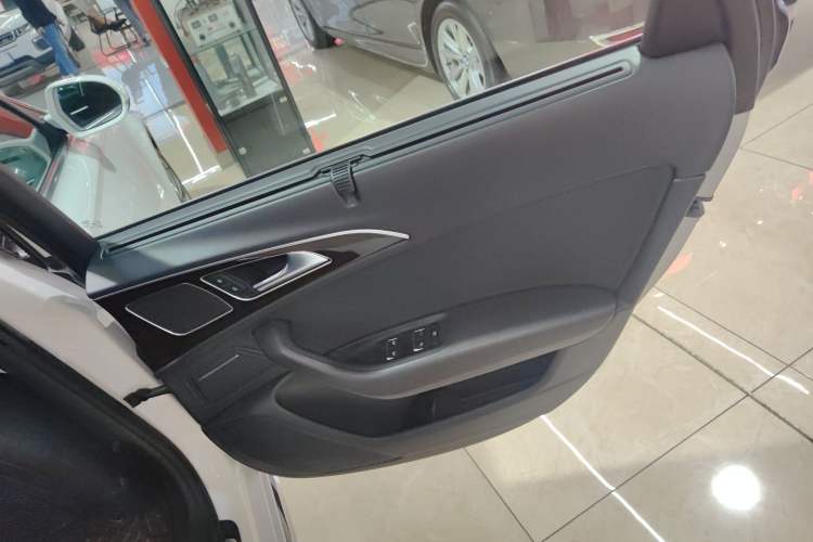 Used Audi A6L 2017 TFSI Comfort Model
