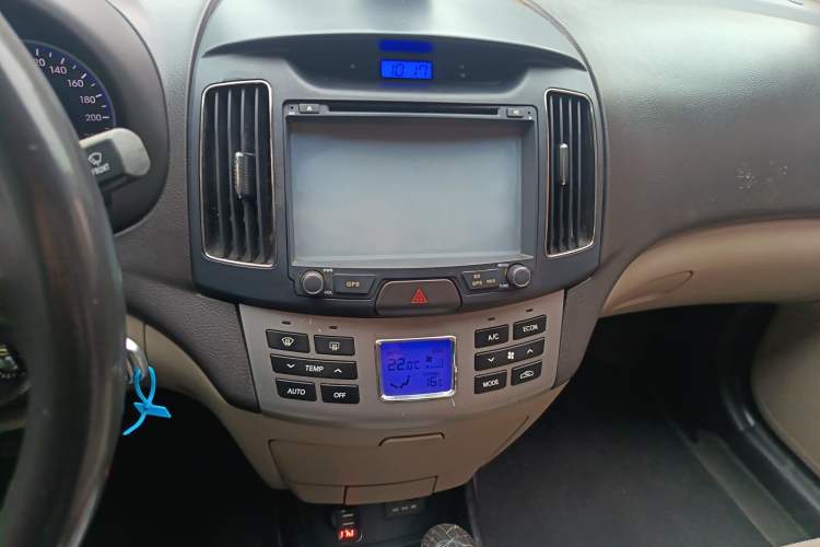 Used Hyundai Celesta 2015 1.6L Automatic Luxury Model