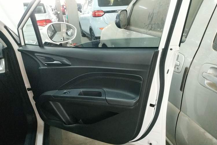 Used NETA V 2021 Standard Range Entertainment Version – Upgraded Model
