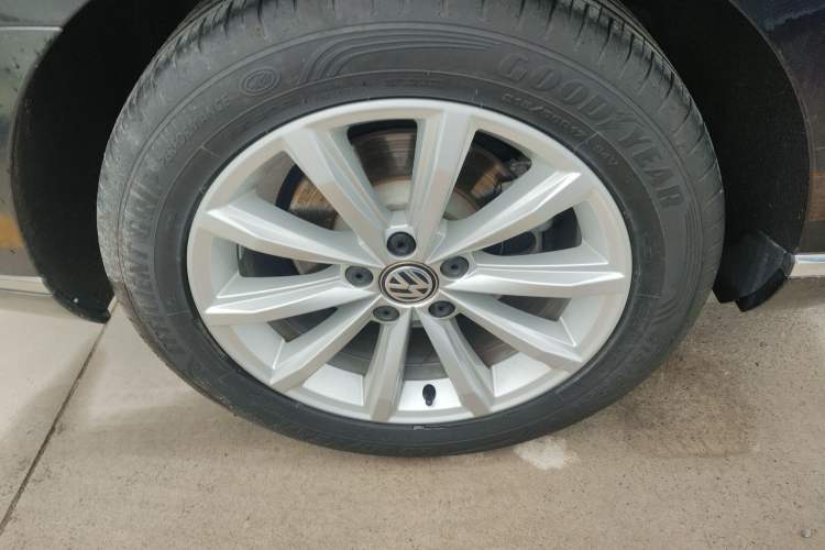 Used Volkswagen Magotan 2019 330TSI DSG Leading Edition China V Standard
