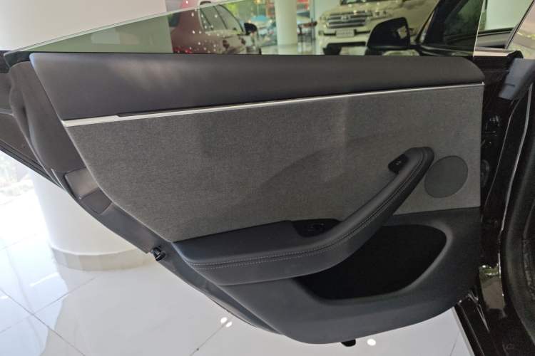 Used Tesla Model 3 2023 Rear-Wheel-Drive Version
