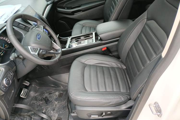 Used Ford Edge 2020 EcoBoost 245 Two-Wheel Drive Titanium 7-Seater
