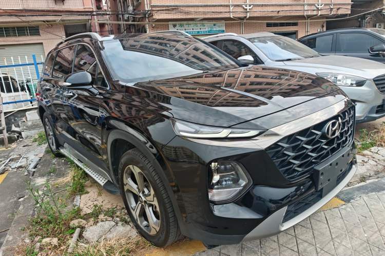 Used Hyundai Santa Fe 2023 Traveler 380T GDi Automatic Two-Wheel Drive GLX Elite Edition
