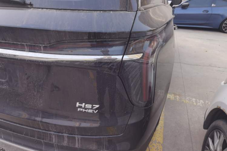 Used Hongqi HS7 PHEV 2024 2.0T PHEV Four-Wheel Drive Flagship Edition 7 Seats
