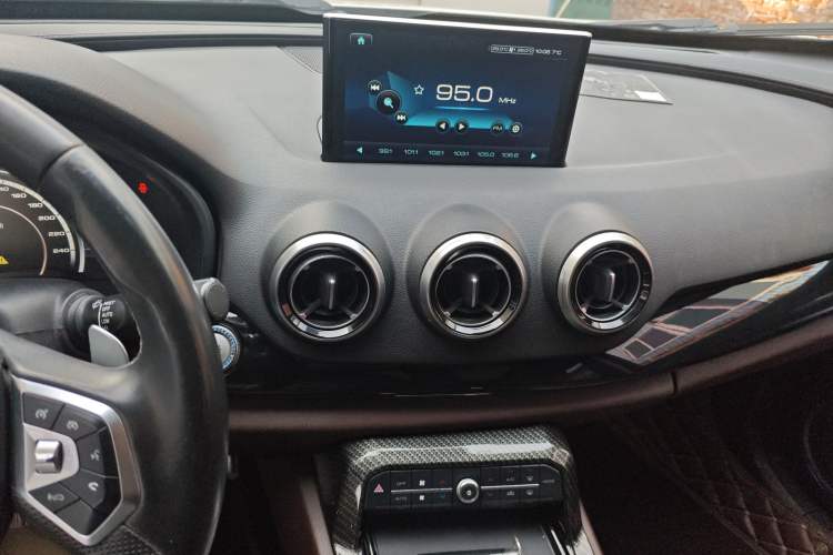 Used Wey VV7 2017 2.0T Flagship Edition
