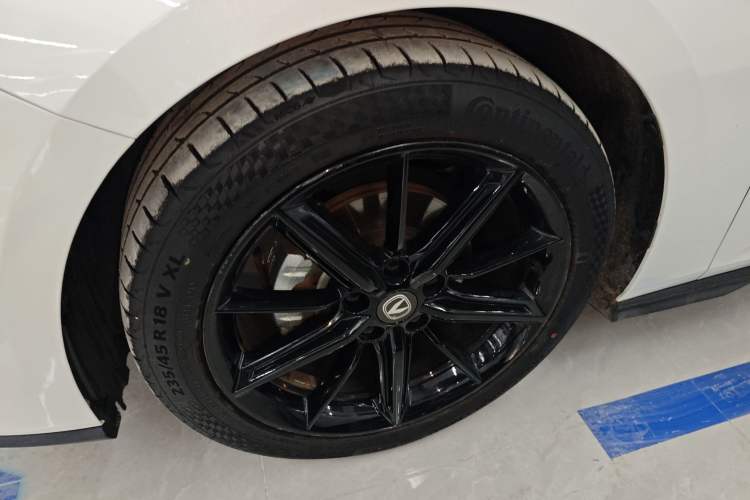 Used Changan UNI-V 2022 1.5T Prestige Version