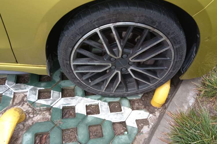 Used Lynk & Co 03 2019 03+ 2.0TD Automatic Wind-Chasing Edition
