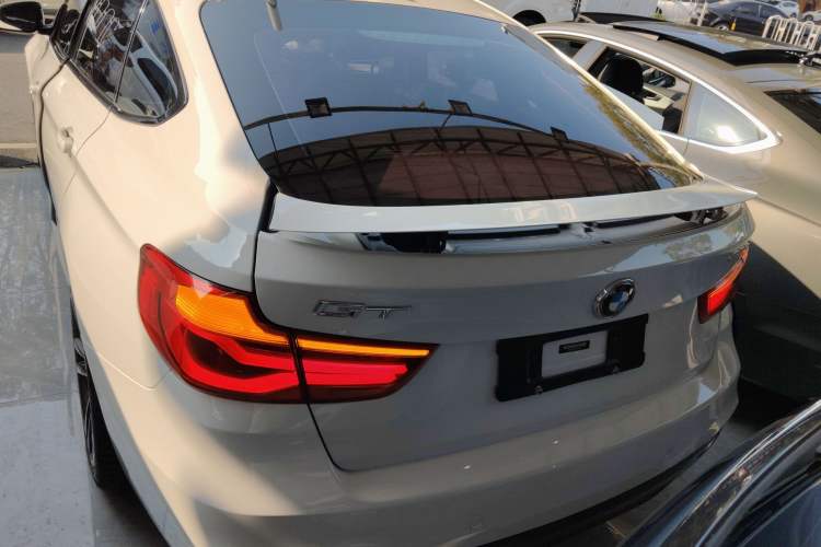 Used BMW 3 Series GT 2017 320i M Sport
