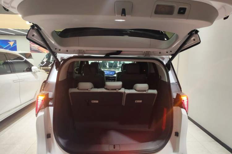 Used Buick GL8 2025 Lu Zun Deluxe Edition
