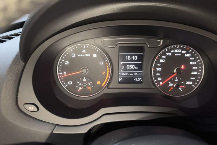 Used Audi Q3 2017 30 TFSI Fashion Model
