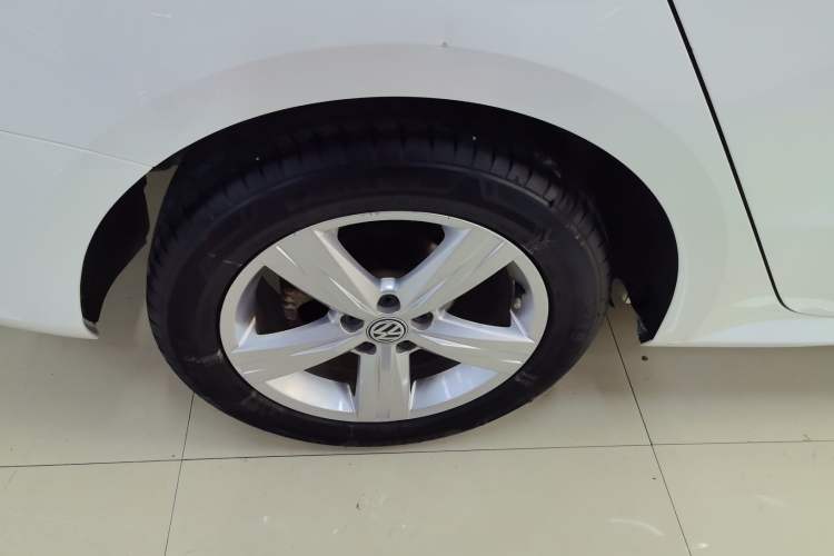 Used Volkswagen Lavida 2017 1.6L Automatic Fashion Edition