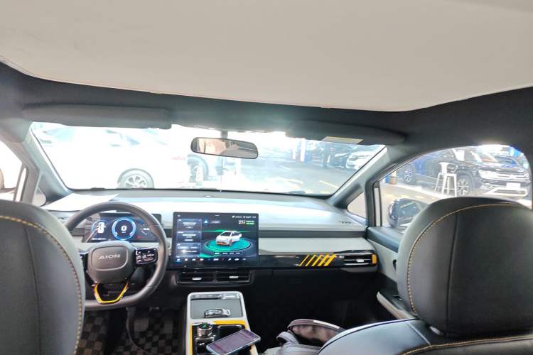 Used AION Y 2022 70 Intelligent Edition Lithium Iron Phosphate