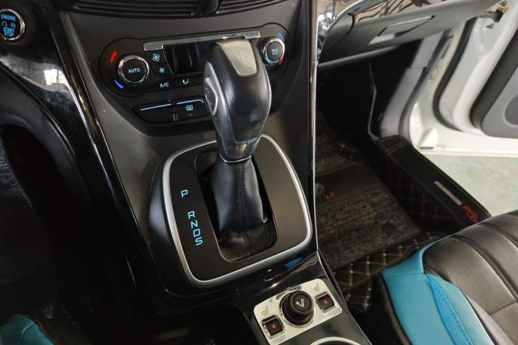 Used Ford Kuga 2013 2.0L GTDi Four-Wheel-Drive Sport Model
