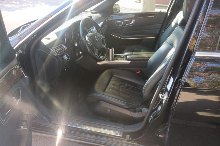 Used Mercedes-Benz E-Class 2015 E 260 L
