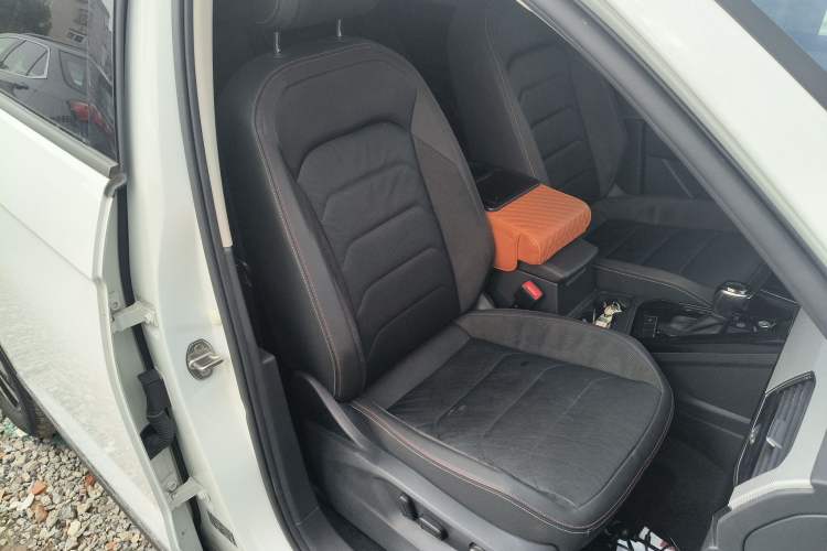 Used Volkswagen Tayron 2022 330TSI Two-Wheel Drive Luxury Connect Plus Version