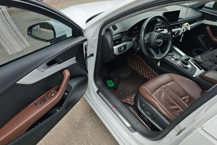 Used Audi A4L 2018 30th Anniversary Edition 40 TFSI Fashion Model