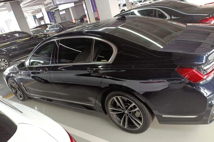 Used BMW 7 Series 2021 730Li M Sport Package
