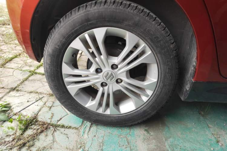 Used Suzuki Swift 2014 1.5L Automatic Fashion Edition
